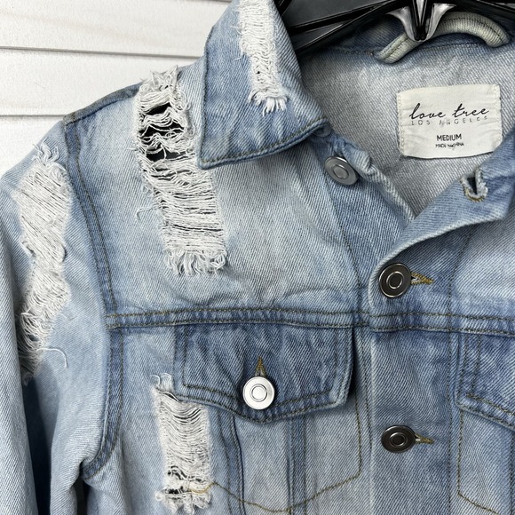 Love Tree Womens Lt Blue Button Up Distressed Denim Jean Jacket SZ M SHORT READ - Picture 2 of 8